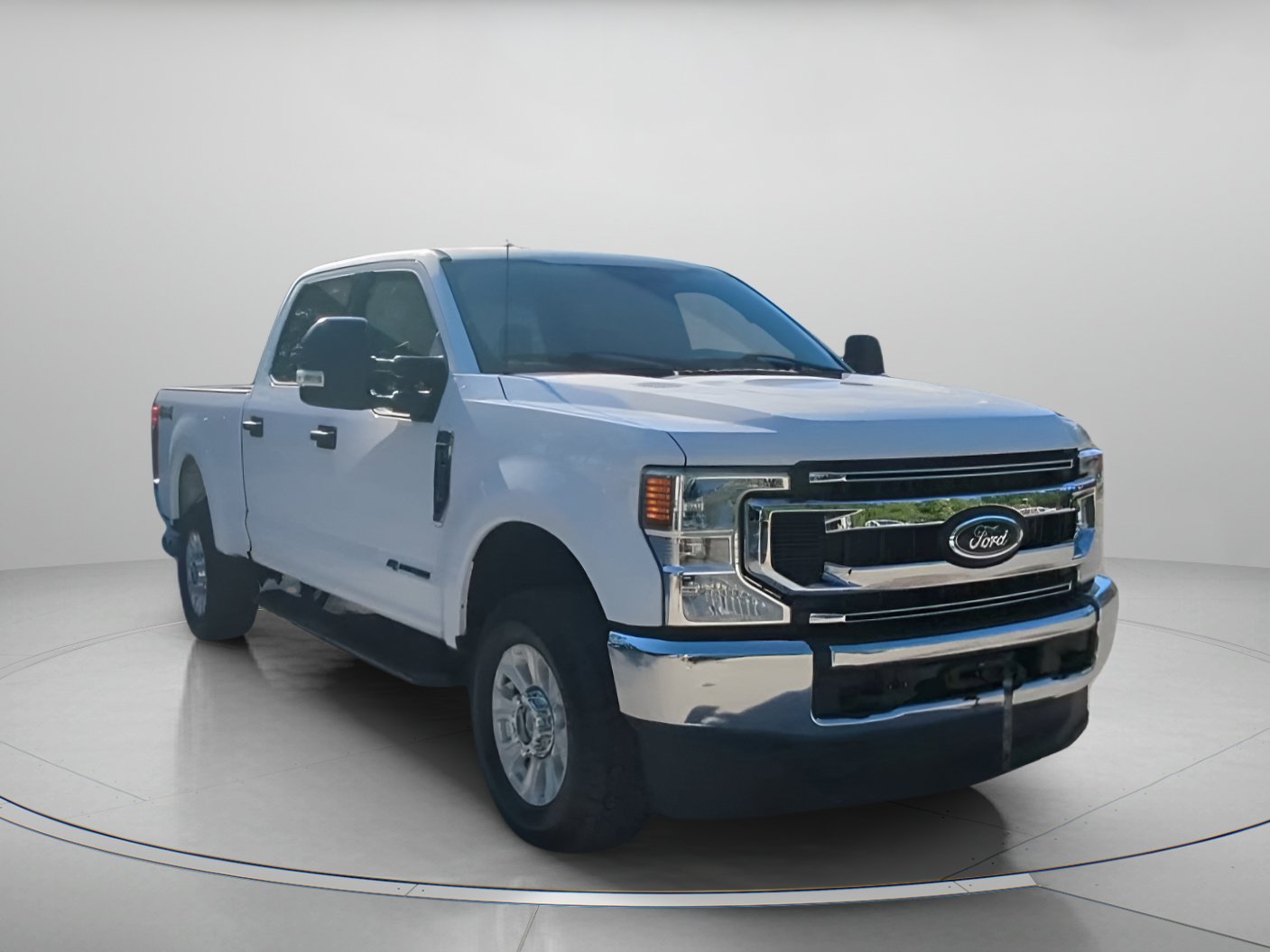Certified 2022 Ford F250 XLT AWD/4WD image 4