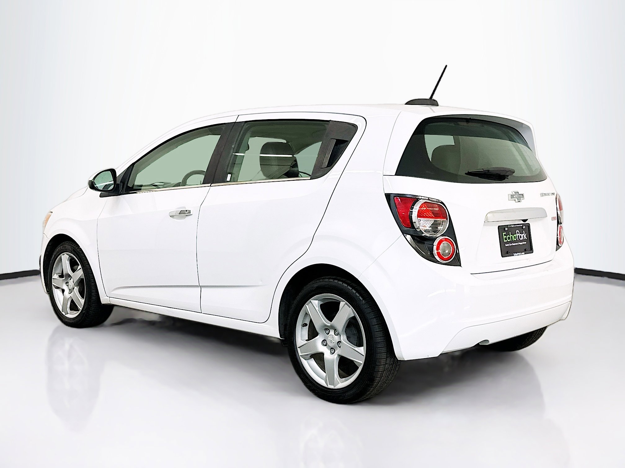 Used 2015 Chevrolet Sonic LTZ image 5