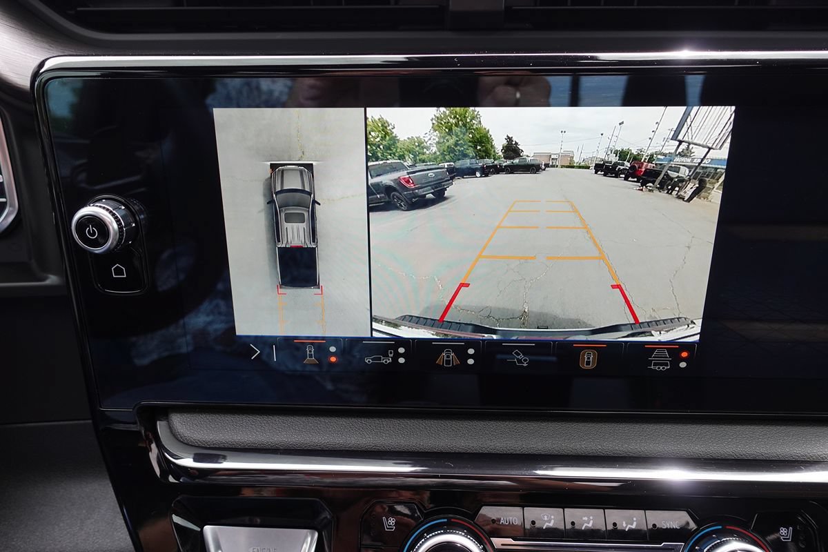 Used 2025 GMC Sierra 1500 AT4 w/ Technology Package AWD/4WD image 54