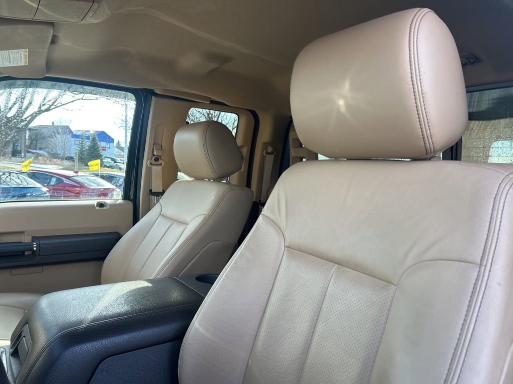 Used 2015 Ford F250 Lariat w/ Chrome Package image 11