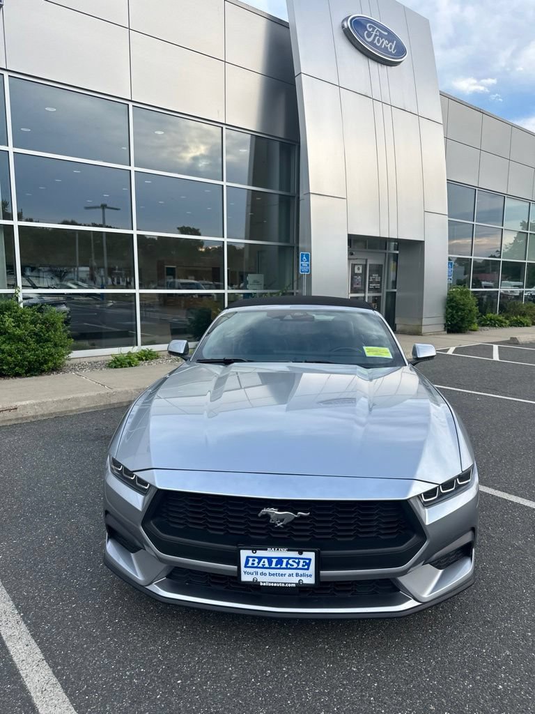 Used 2024 Ford Mustang Premium RWD image 2