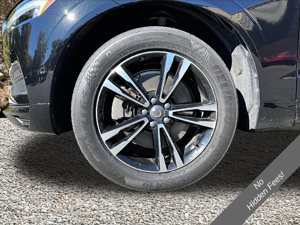 Used 2018 Volvo XC60 T6 Momentum w/ Convenience Package AWD/4WD image 8
