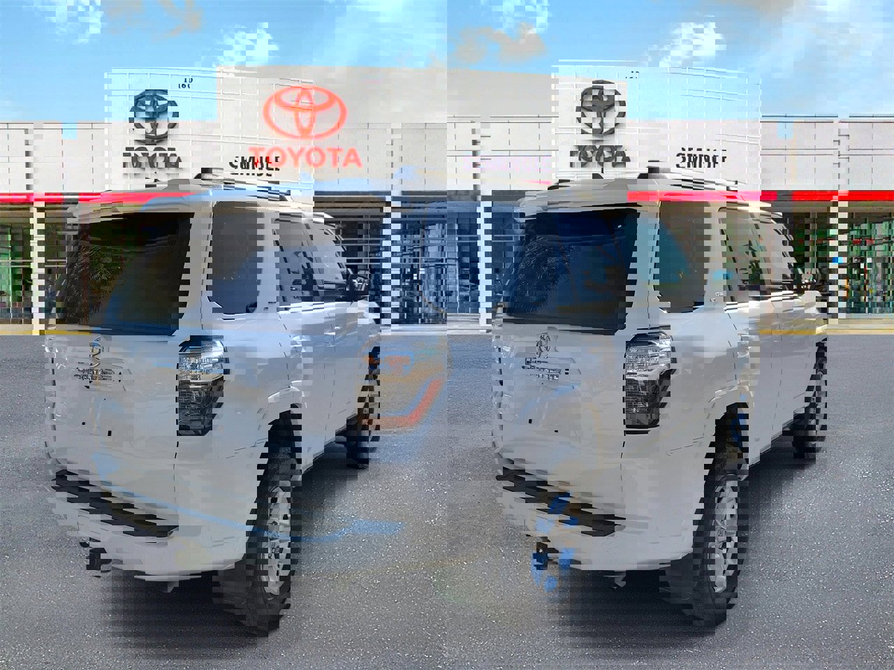 Used 2023 Toyota 4Runner SR5 image 3