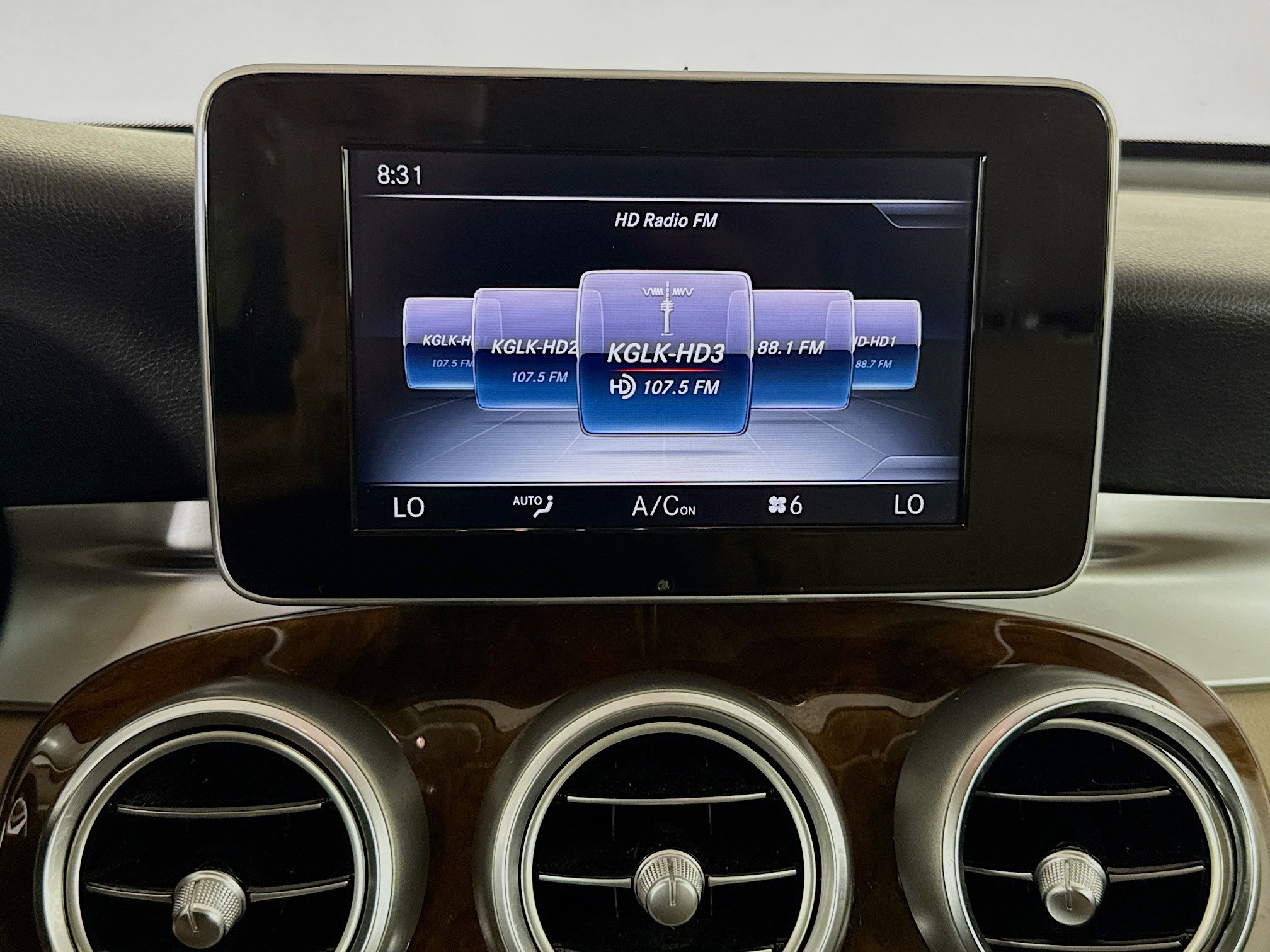 Used 2017 Mercedes-Benz GLC 300 w/ Premium 1 Package image 16