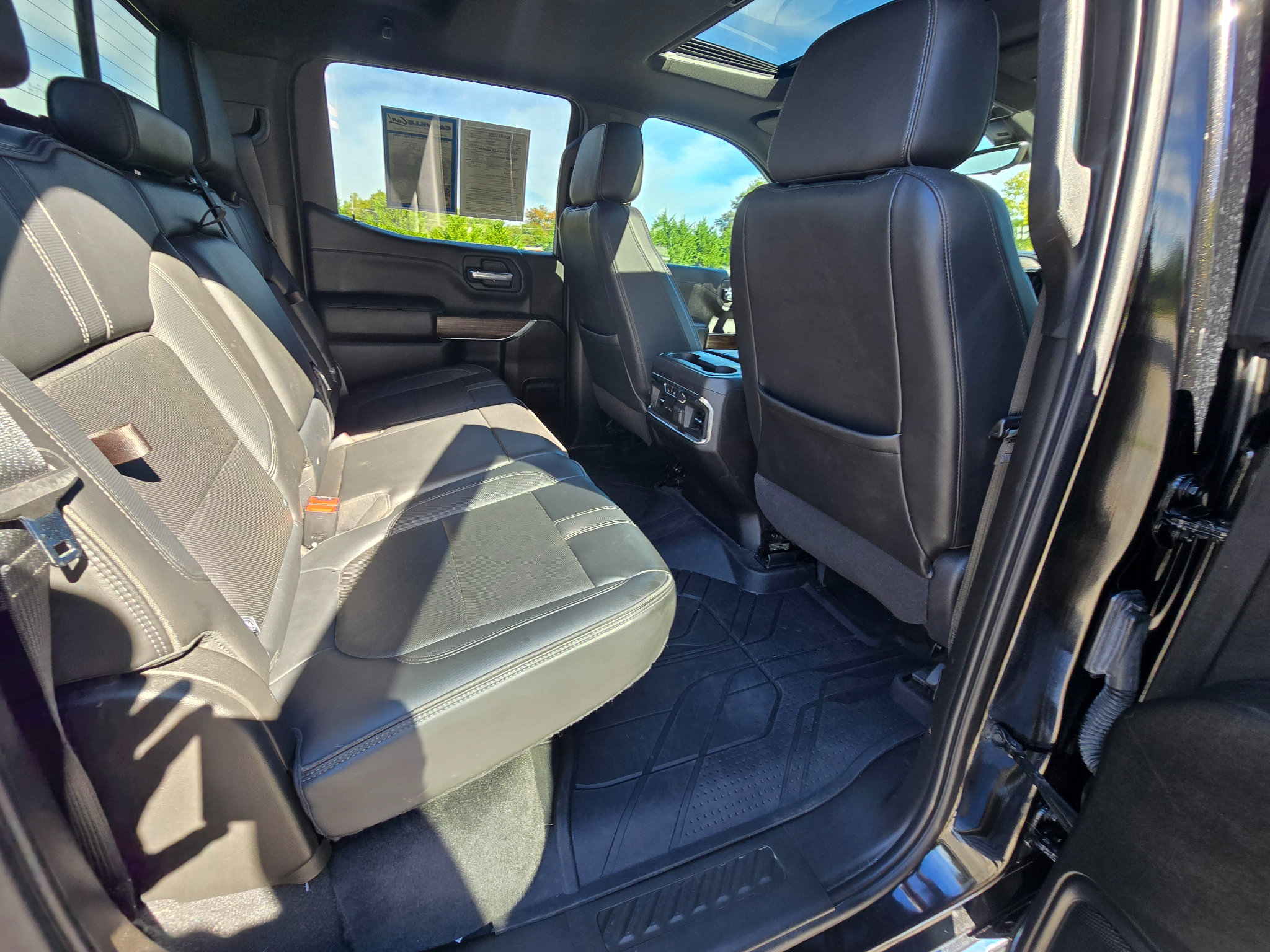 Used 2021 Chevrolet Silverado 1500 High Country w/ Technology Package AWD/4WD image 20