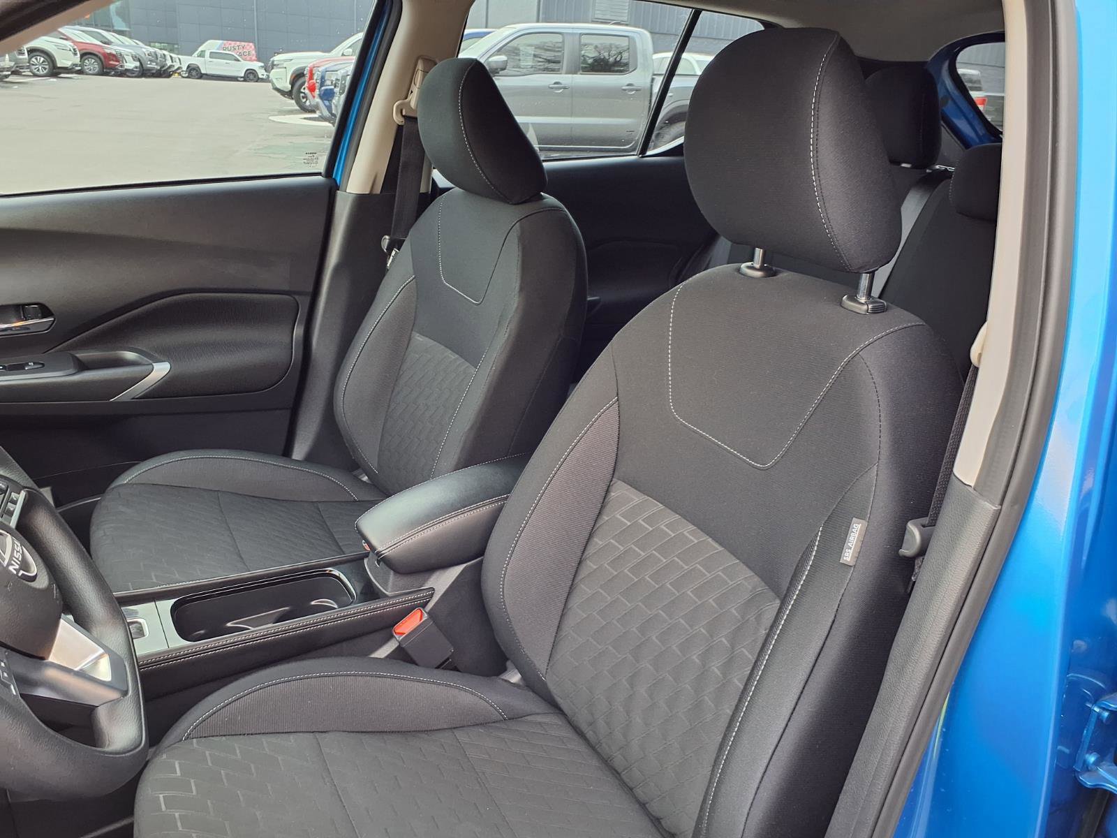 Used 2024 Nissan Kicks SV image 12