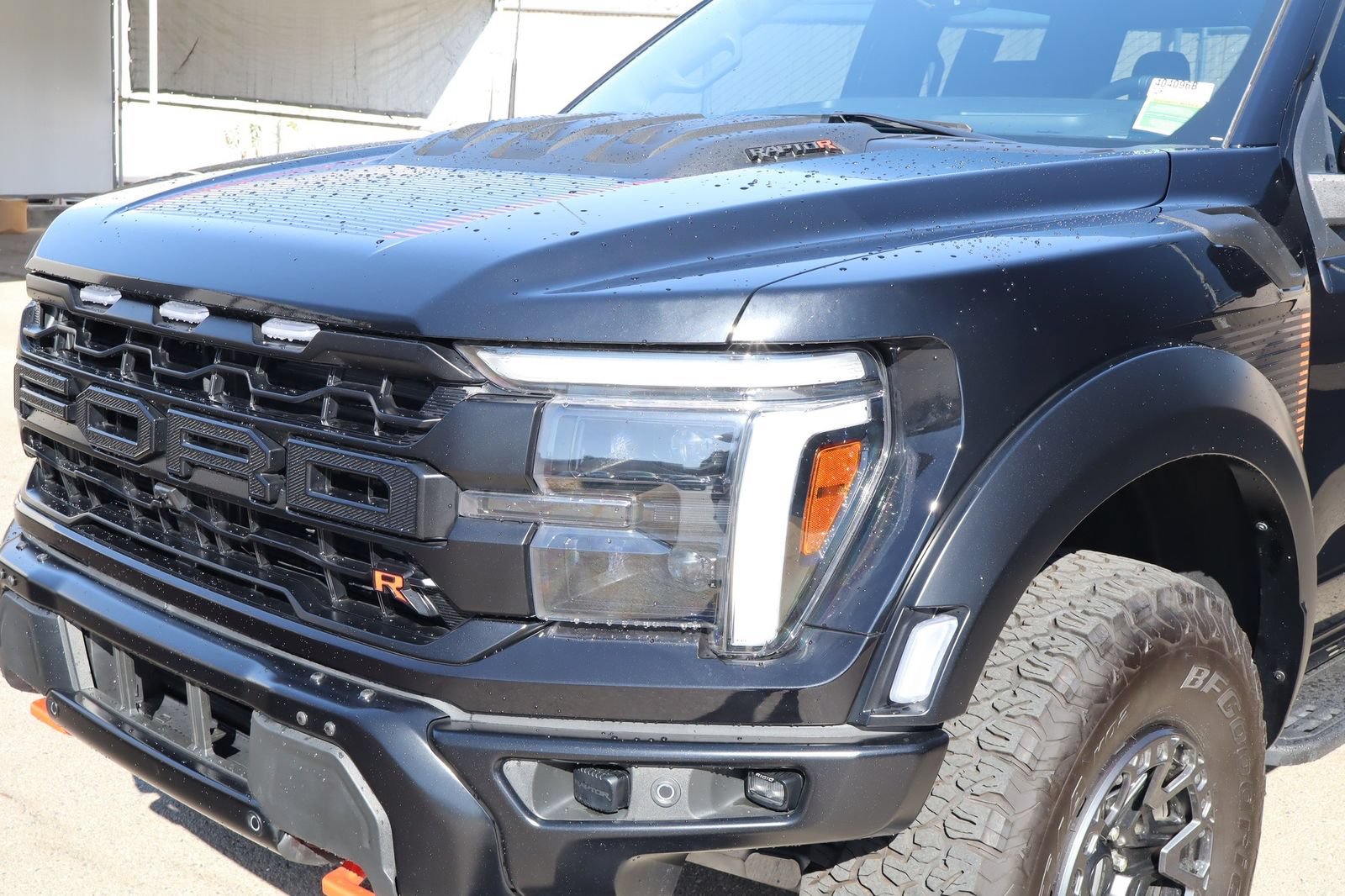 Used 2025 Ford F150 Raptor w/ Equipment Group 803A Raptor R AWD/4WD image 8