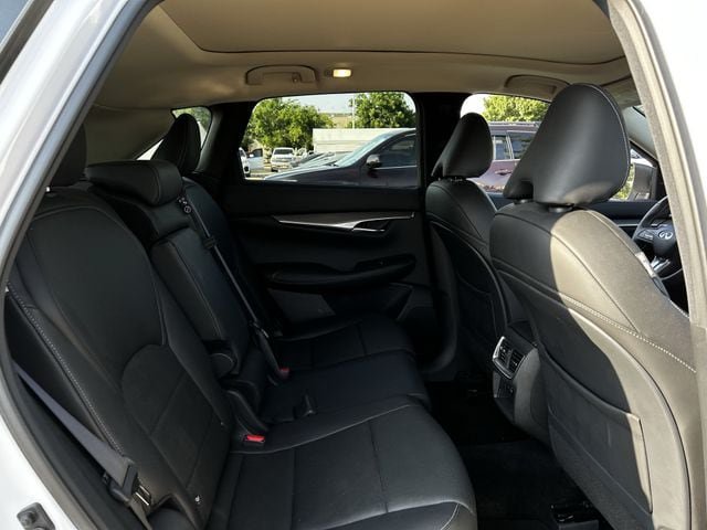 Used 2023 INFINITI QX50 Luxe FWD image 31