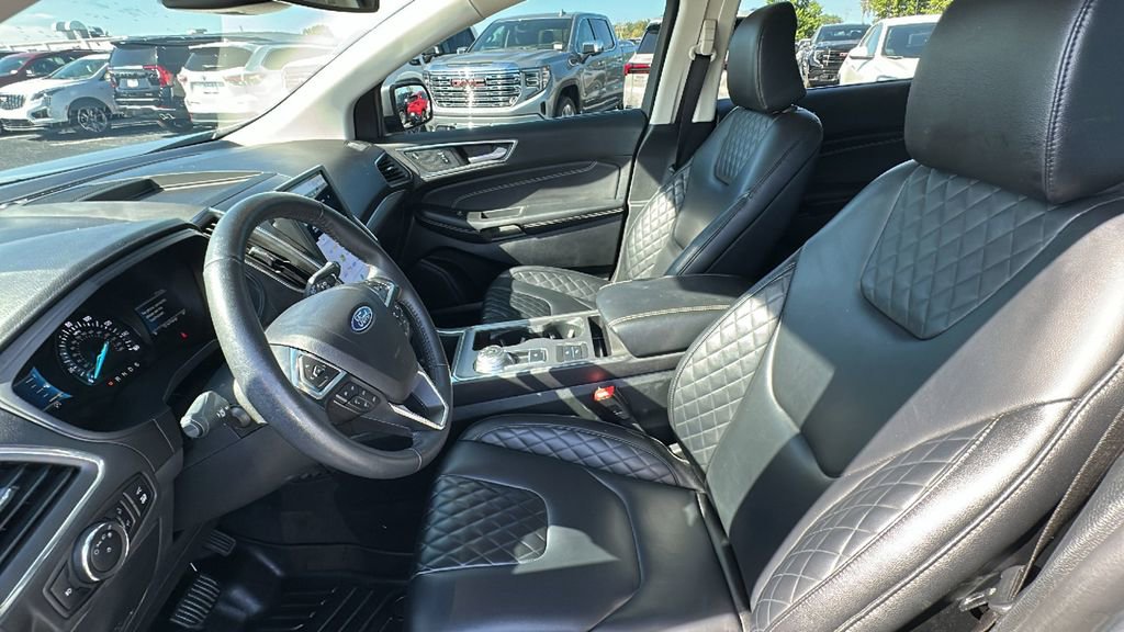 Used 2024 Ford Edge Titanium image 9