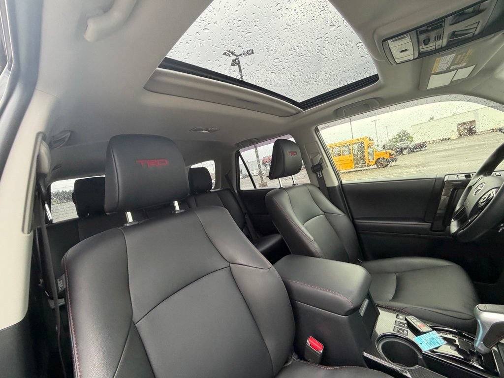 Used 2022 Toyota 4Runner TRD Off-Road Premium w/ Moonroof Package AWD/4WD image 46
