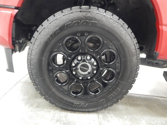 Used 2023 Ford F350 XLT w/ Black Appearance Package image 11