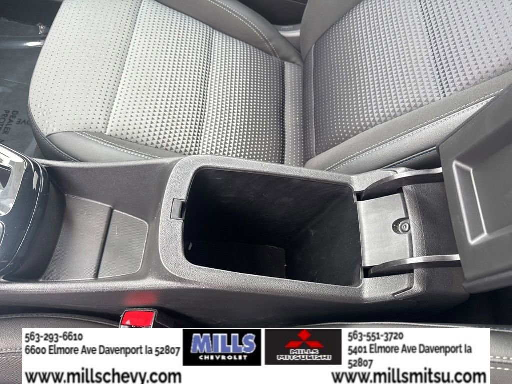 Used 2025 Chevrolet Trax LT w/ LT Convenience Package FWD image 19