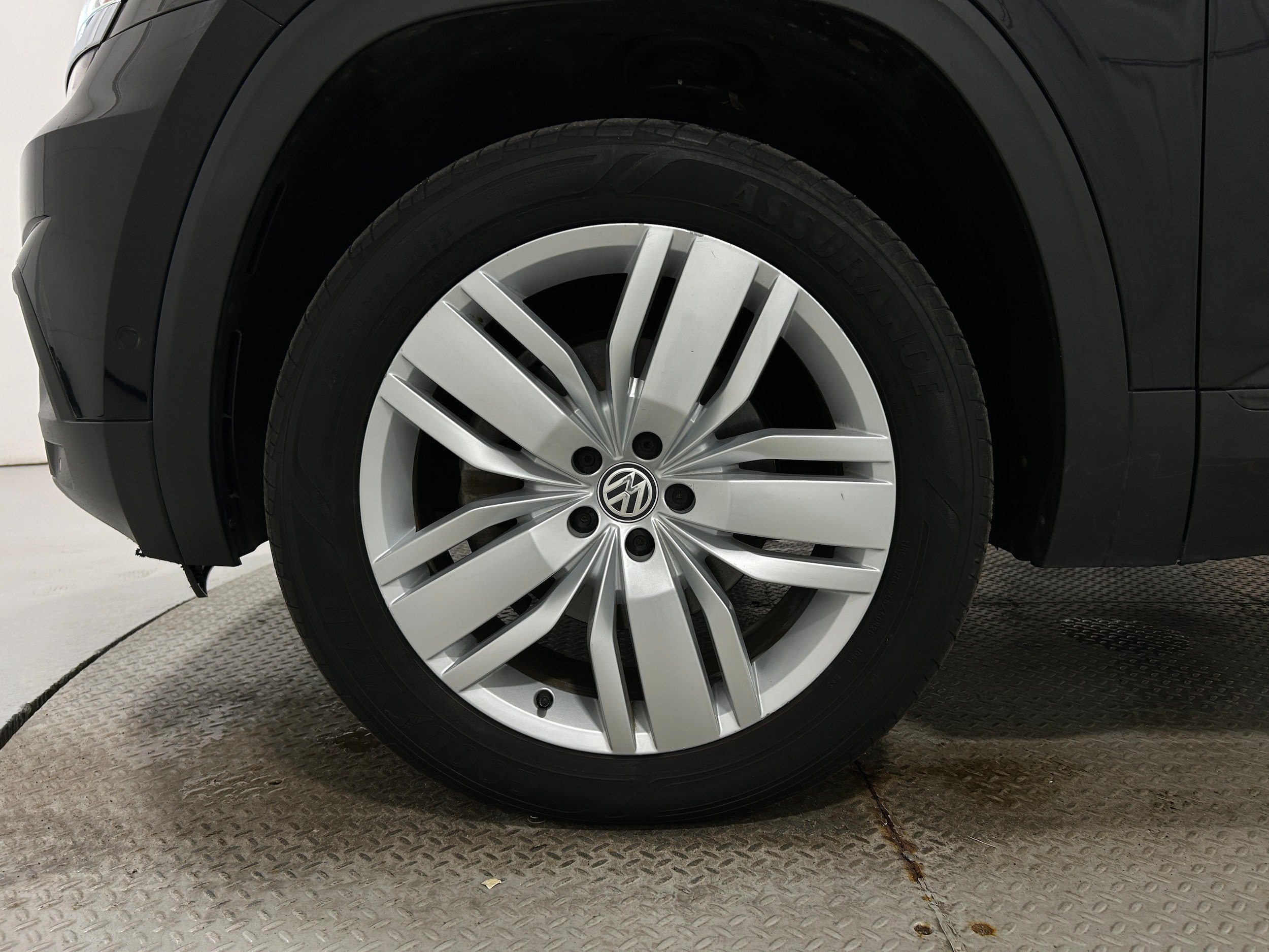 Used 2019 Volkswagen Atlas SEL Premium AWD/4WD image 40
