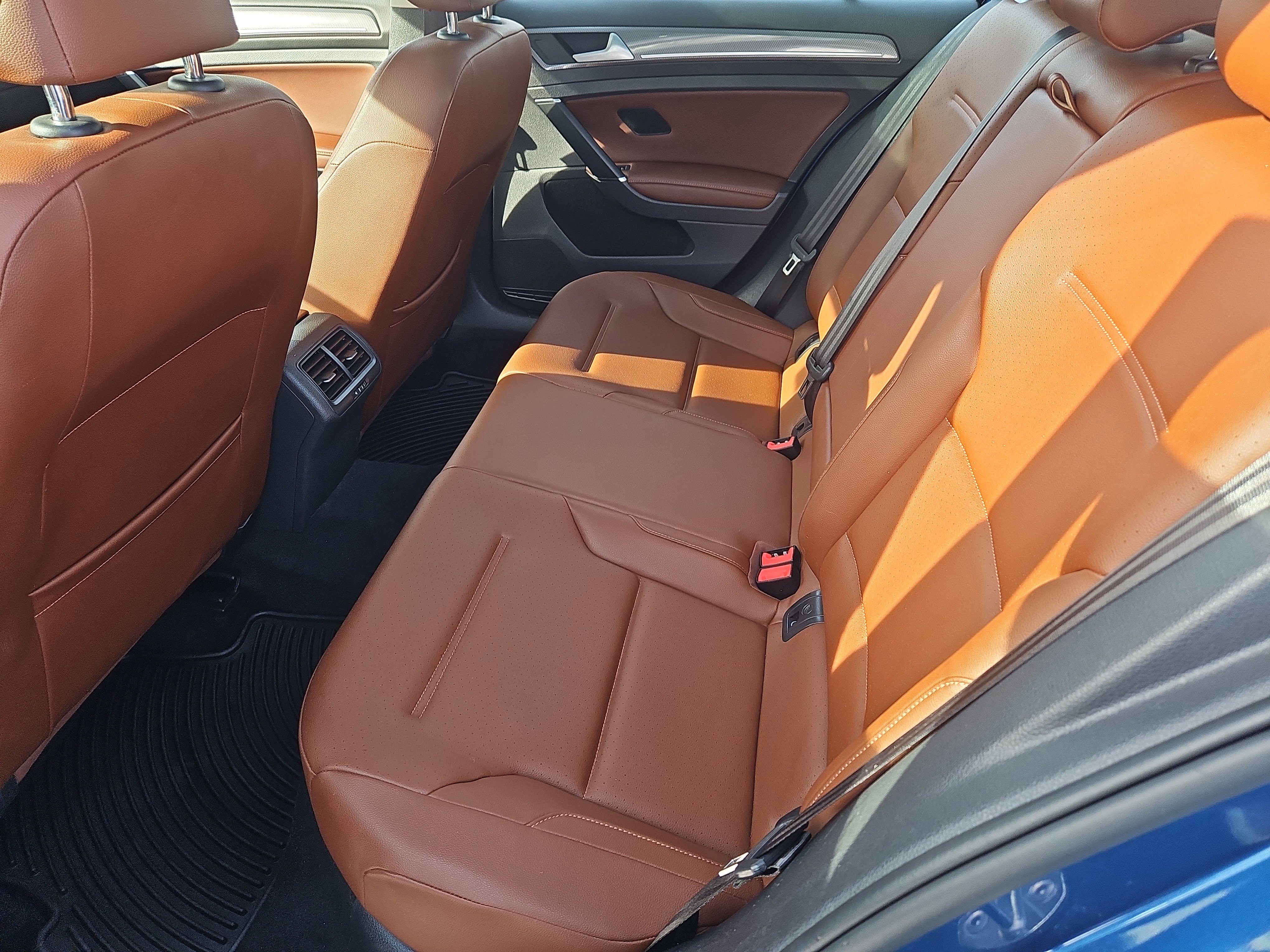 Used 2017 Volkswagen Golf Alltrack SE image 30