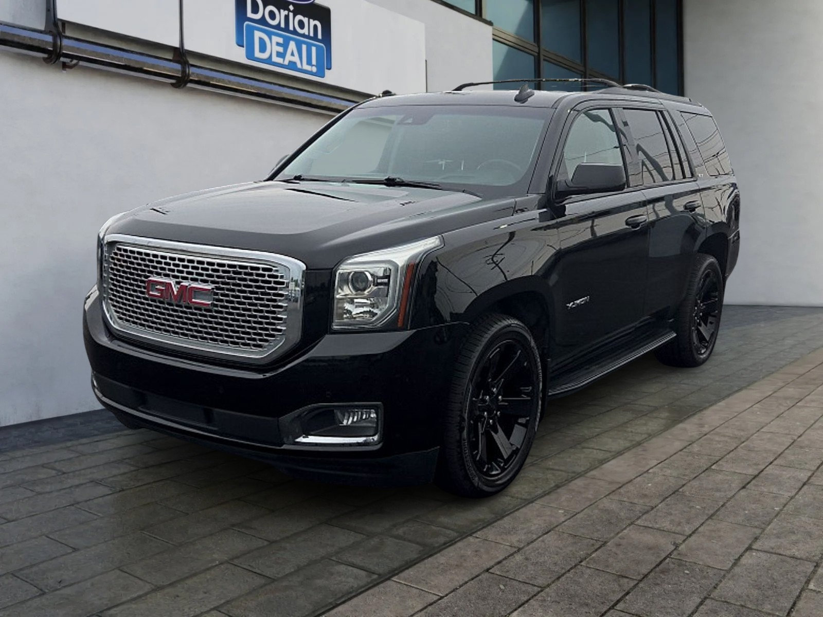 Used 2019 GMC Yukon SLT w/ Graphite Performance Edition AWD/4WD image 7