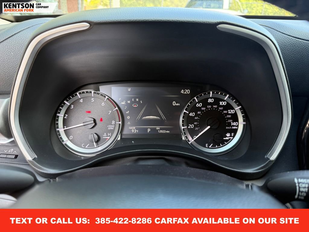 Used 2025 Toyota Highlander XLE image 17