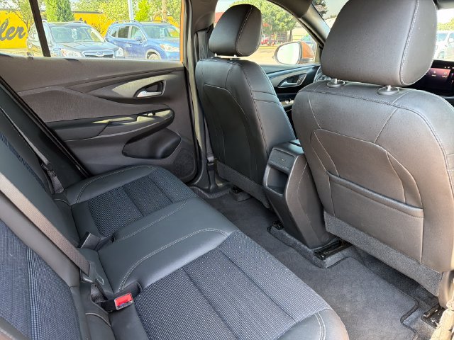Used 2025 Buick Envista Preferred w/ Convenience II Package FWD image 27