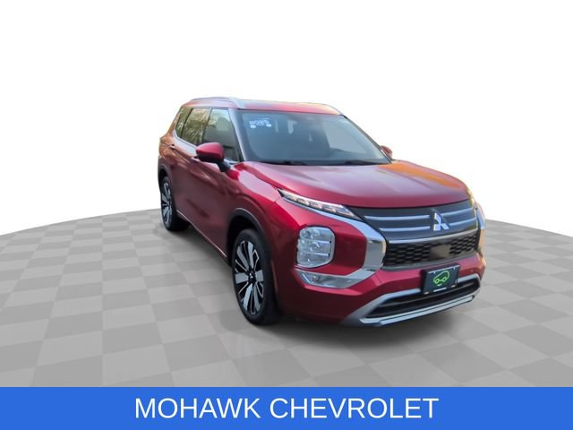 Used 2025 Mitsubishi Outlander SEL AWD/4WD image 2