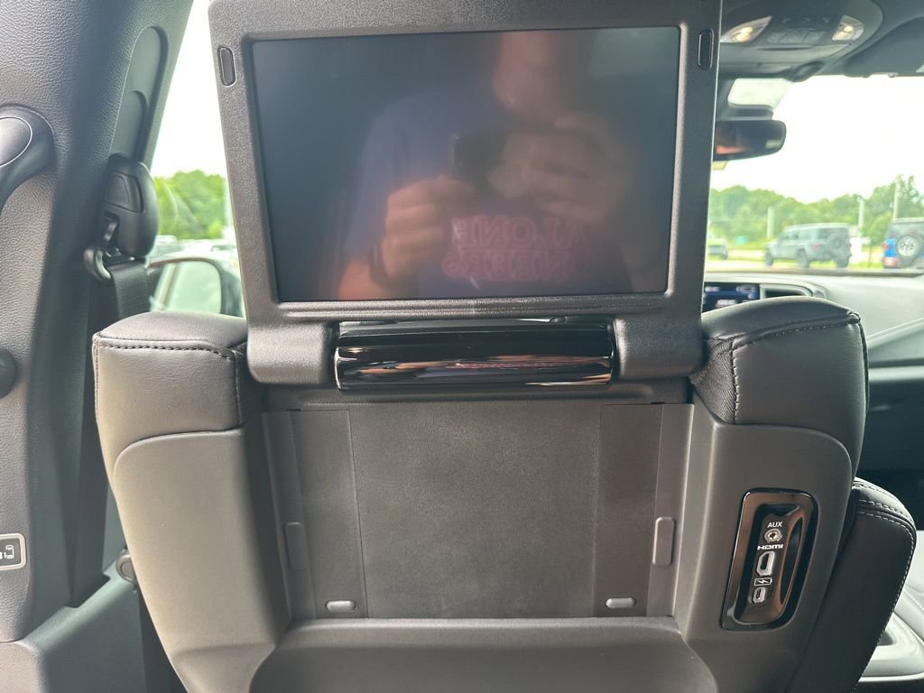 New 2026 Chrysler Pacifica Select FWD image 26