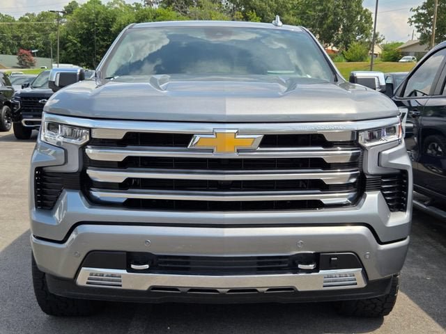 Used 2024 Chevrolet Silverado 1500 High Country w/ Technology Package AWD/4WD image 5