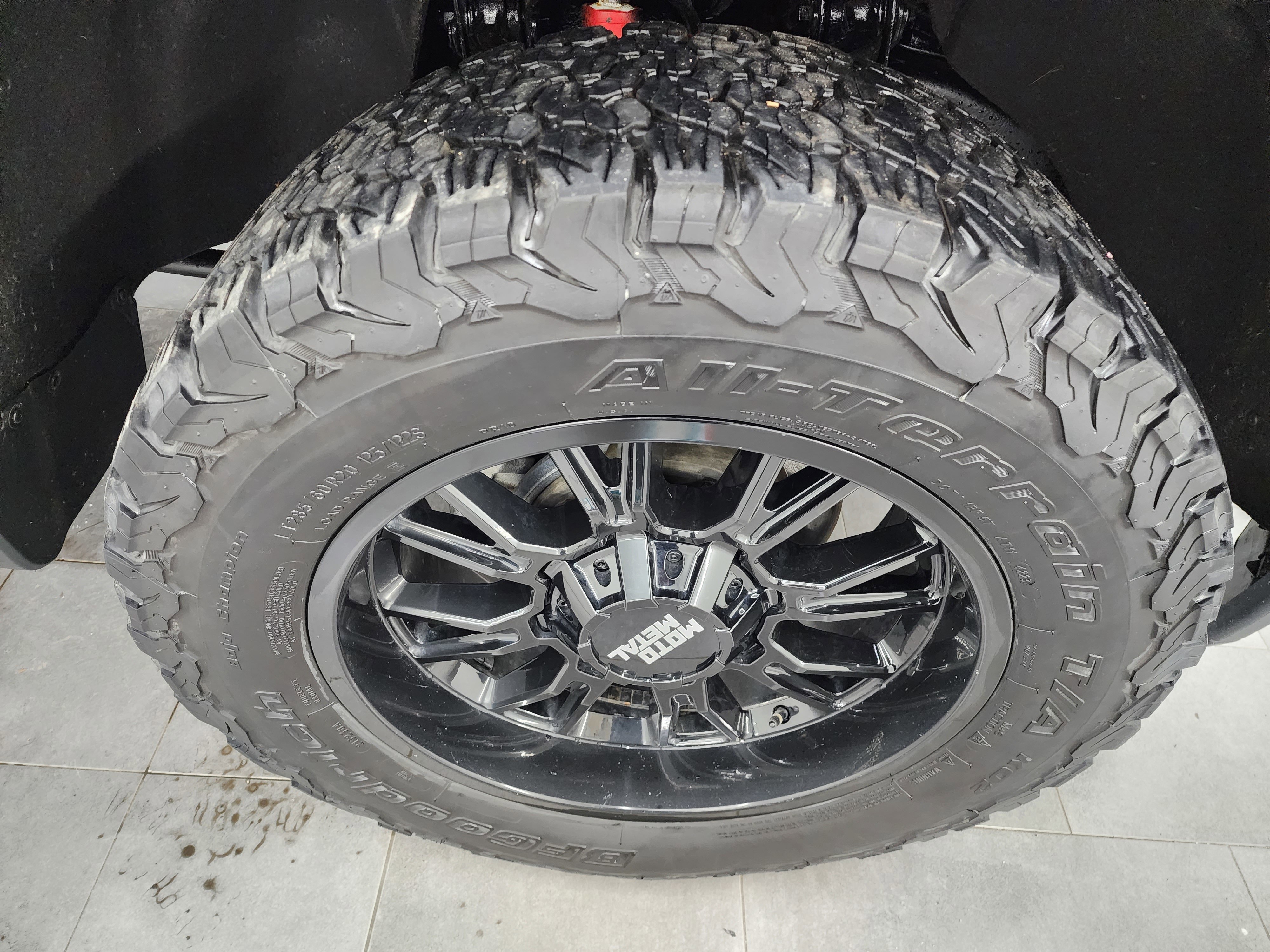 Used 2022 Chevrolet Silverado 2500 LT w/ Convenience Package image 3