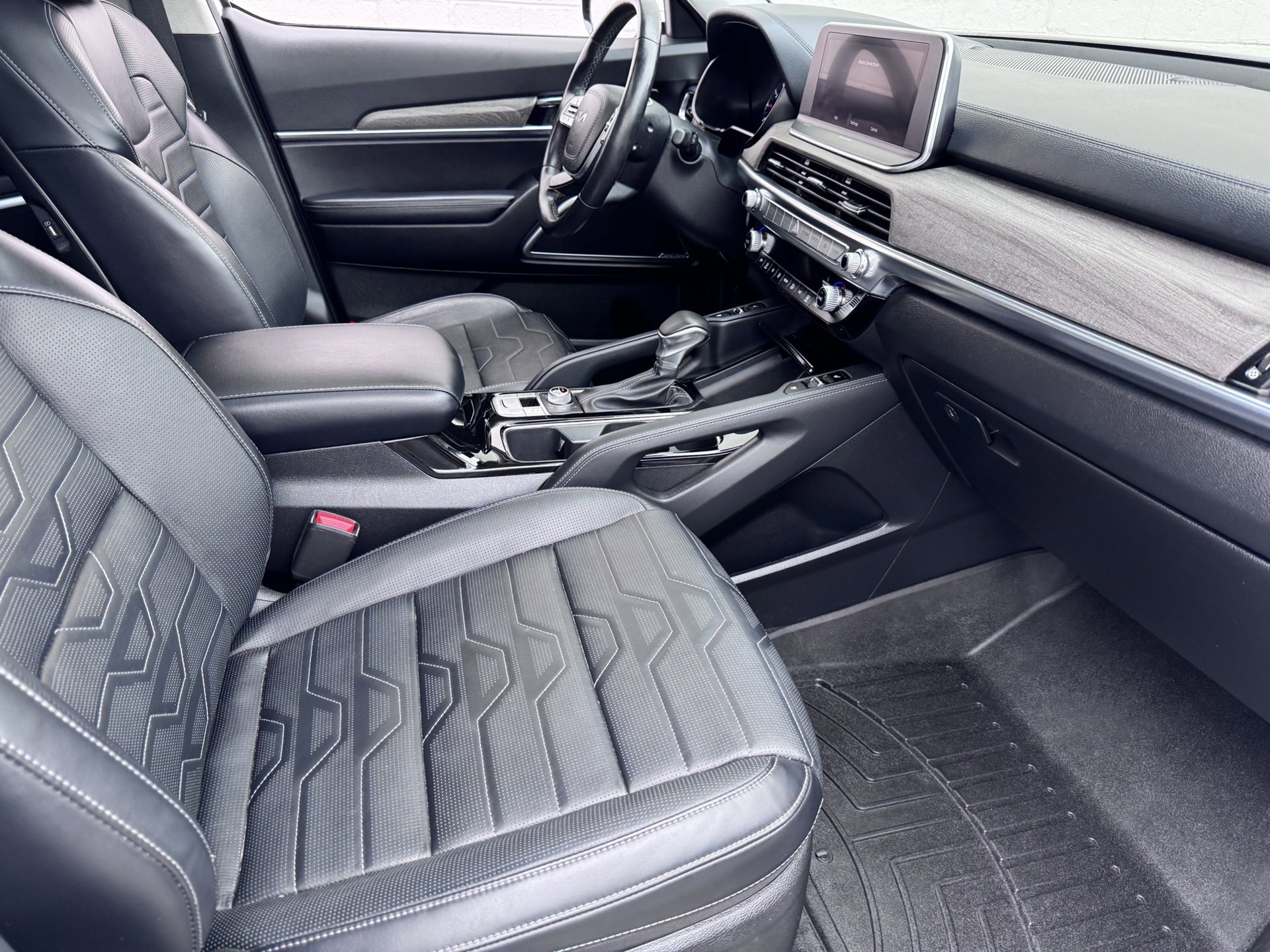 Used 2022 Kia Telluride SX image 10