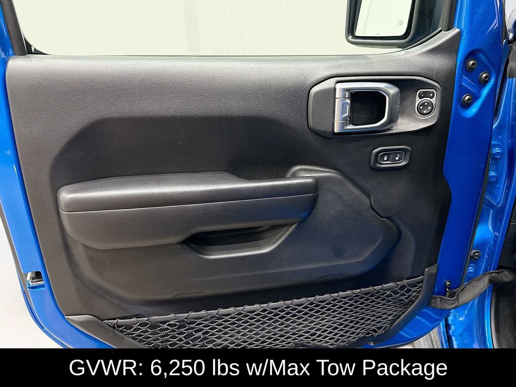 Used 2021 Jeep Gladiator Sport image 16