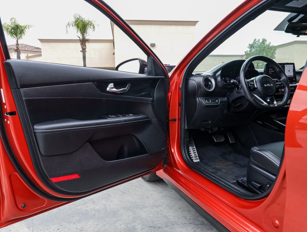 Used 2024 Kia Forte GT-Line w/ GT-Line Premium Package image 13