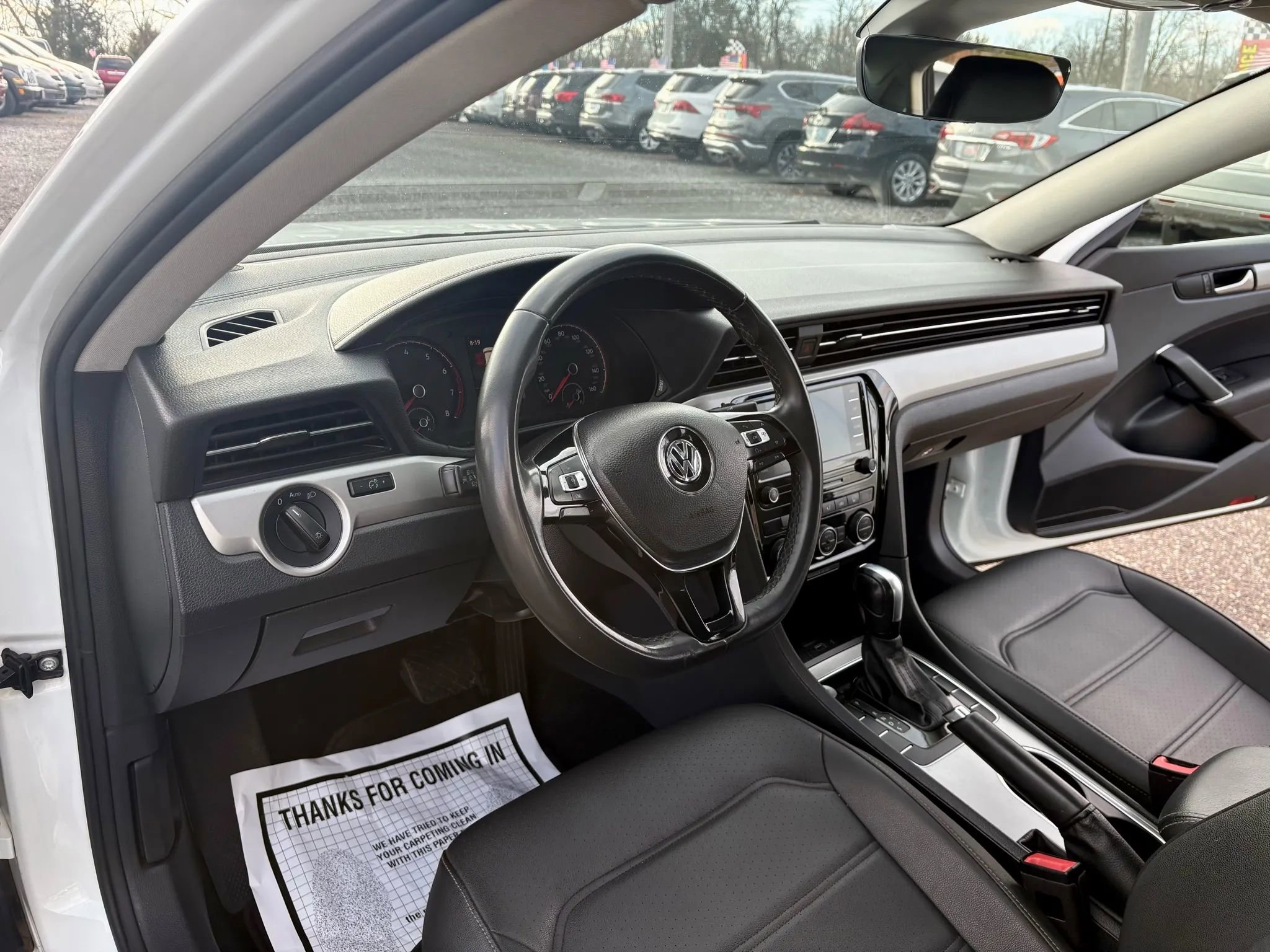 Used 2022 Volkswagen Passat 2.0T SE image 16