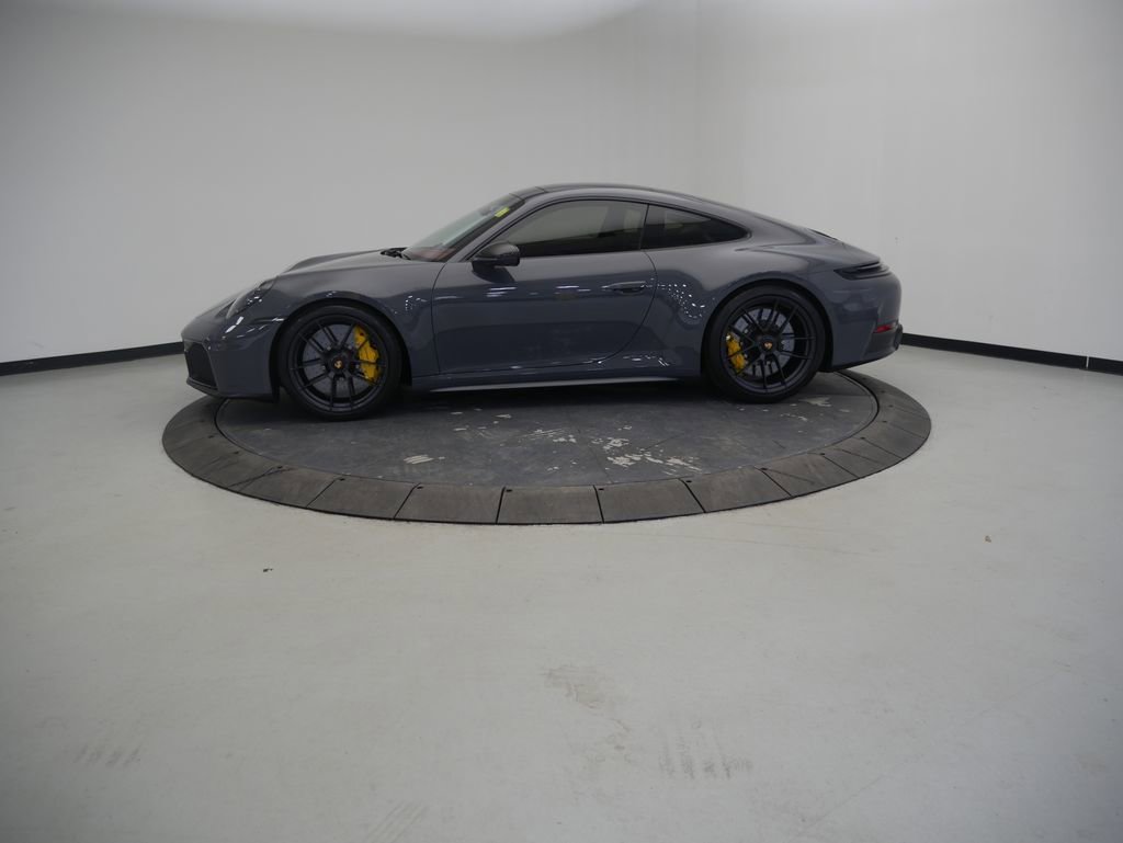 Certified 2025 Porsche 911 Carrera GTS image 2