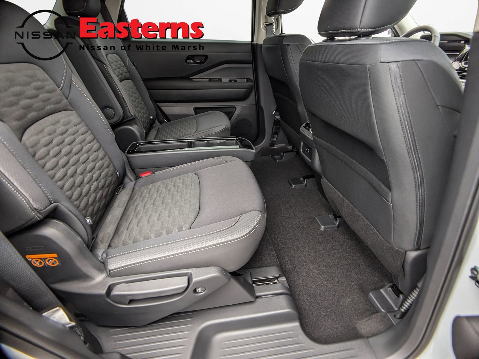 New 2025 Nissan Pathfinder SV w/ SV Premium Package image 22