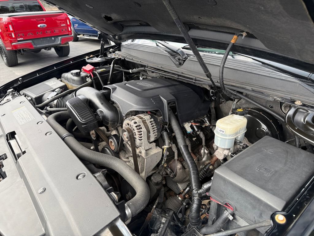 Used 2010 Chevrolet Avalanche LS w/ Interior Plus Package image 26