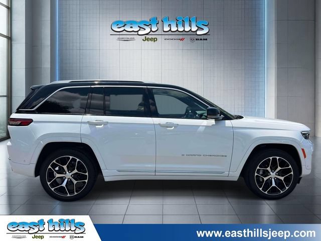 Certified 2023 Jeep Grand Cherokee Summit AWD/4WD image 4