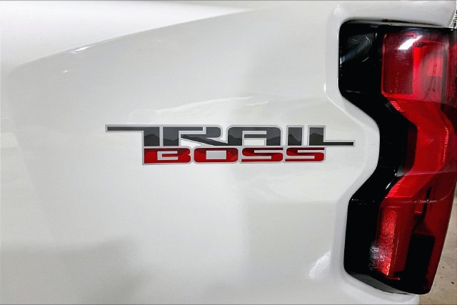 Certified 2023 Chevrolet Colorado Trail Boss w/ Advanced Trailering Package AWD/4WD image 28