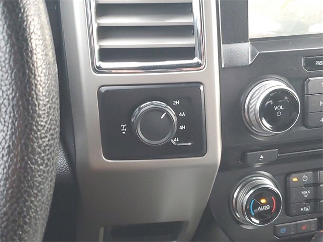 Used 2015 Ford F150 Lariat w/ Equipment Group 501A Mid image 21