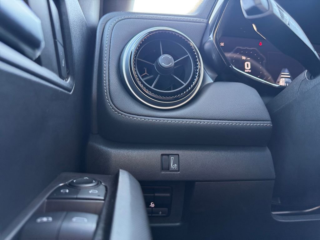 Certified 2024 Chevrolet Colorado LT w/ LT Convenience Package II image 22