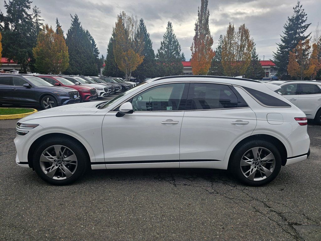 Certified 2025 Genesis GV70 3.5T Sport image 8