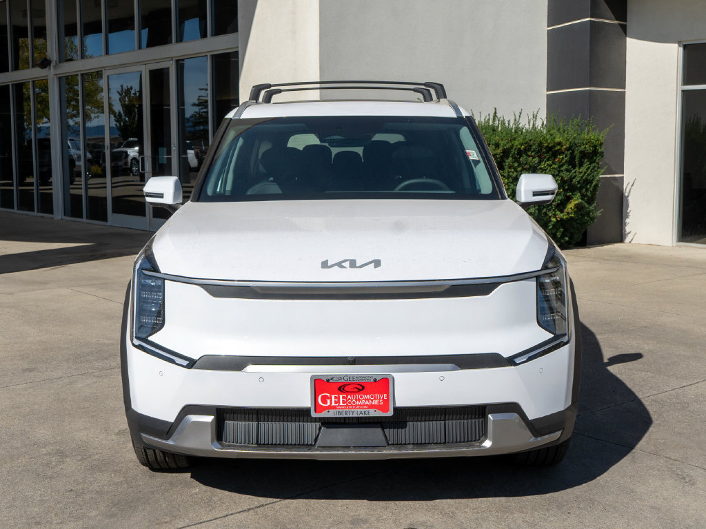 New 2026 Kia EV9 Wind AWD/4WD image 2