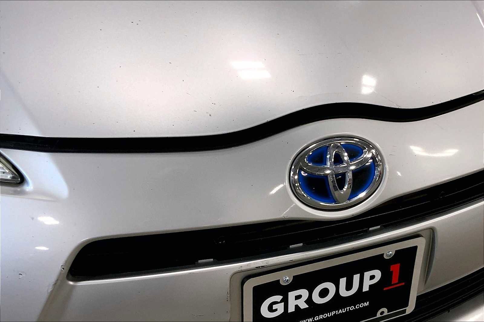 Used 2012 Toyota Prius C One image 30