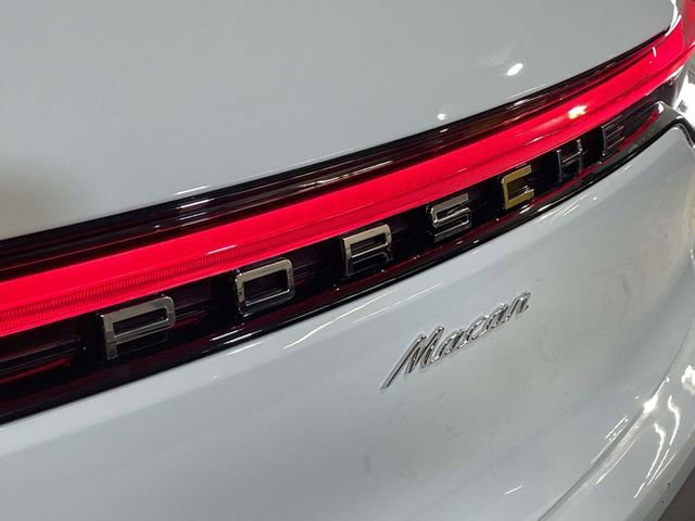 New 2026 Porsche Macan image 9