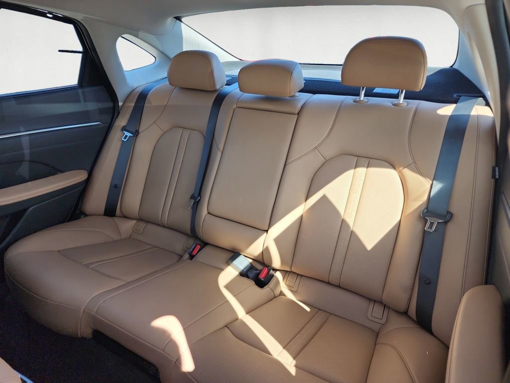 Used 2023 Hyundai Sonata Limited FWD image 13
