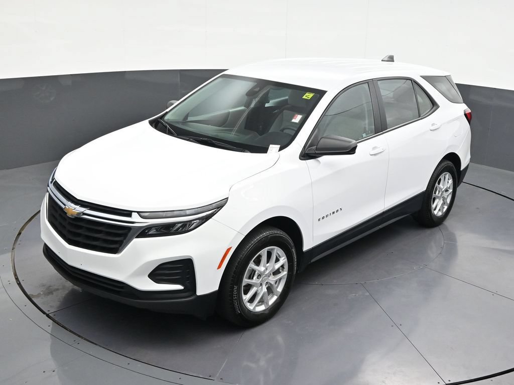 Used 2023 Chevrolet Equinox LS w/ Driver Confidence II Package AWD/4WD image 15
