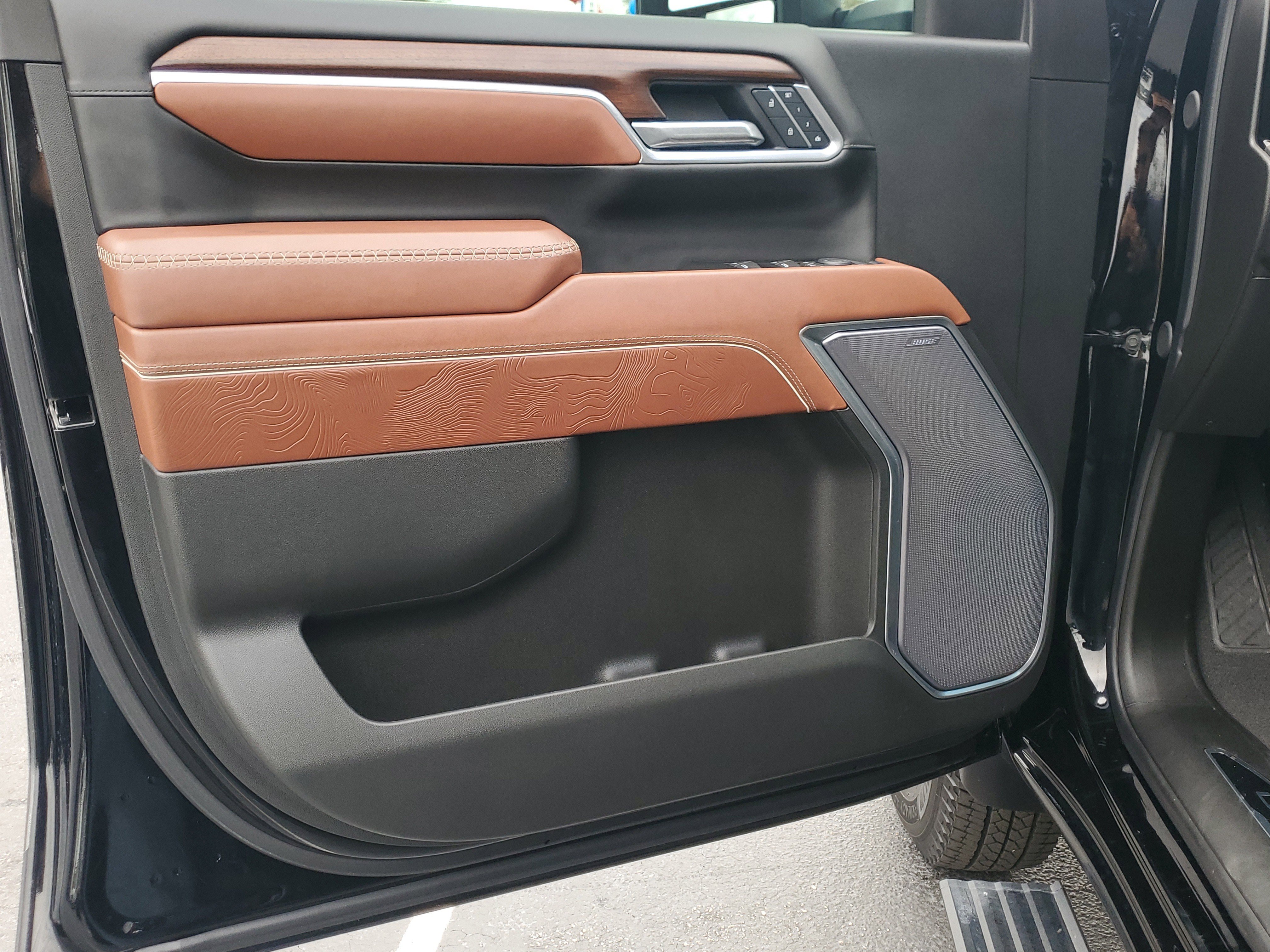 Used 2025 GMC Sierra 3500 Denali Ultimate image 19