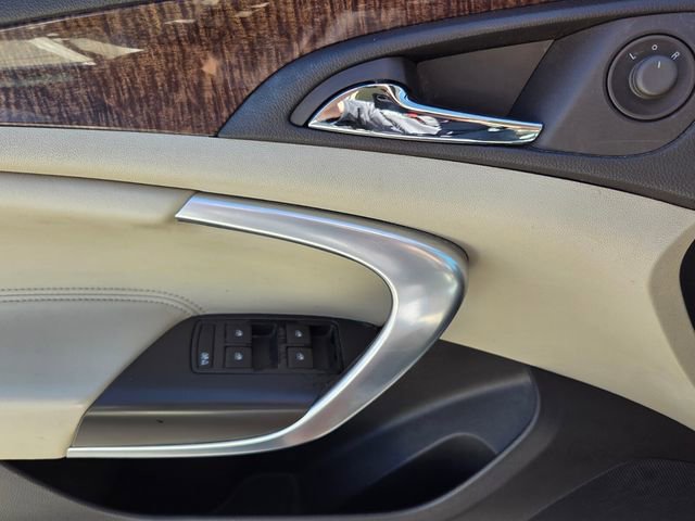 Used 2013 Buick Regal Premium image 22