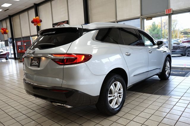 Used 2020 Buick Enclave Essence image 16