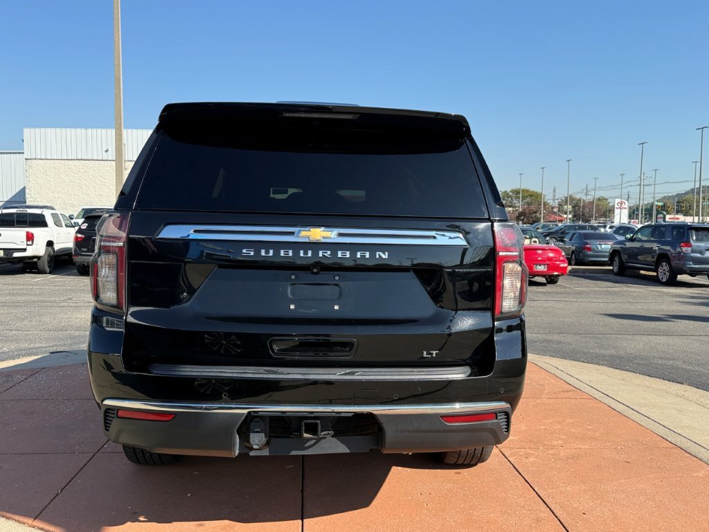 Used 2021 Chevrolet Suburban LT AWD/4WD image 5