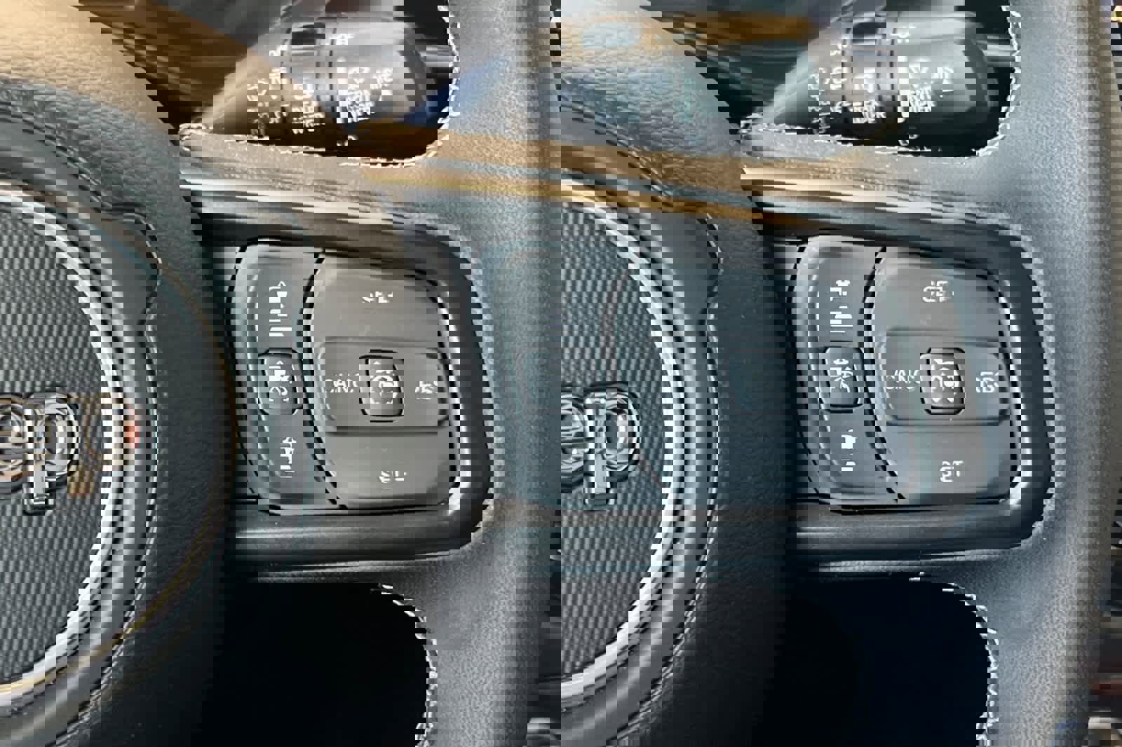 Used 2025 Jeep Wrangler Rubicon w/ Xtreme 35 Tire Package image 27