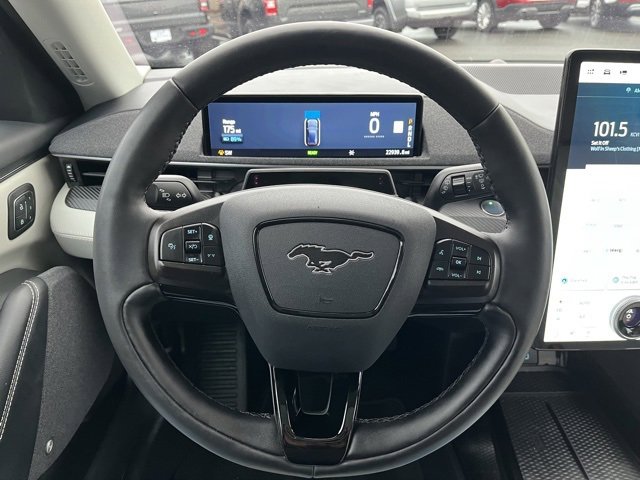 Used 2022 Ford Mustang Mach-E Premium image 32