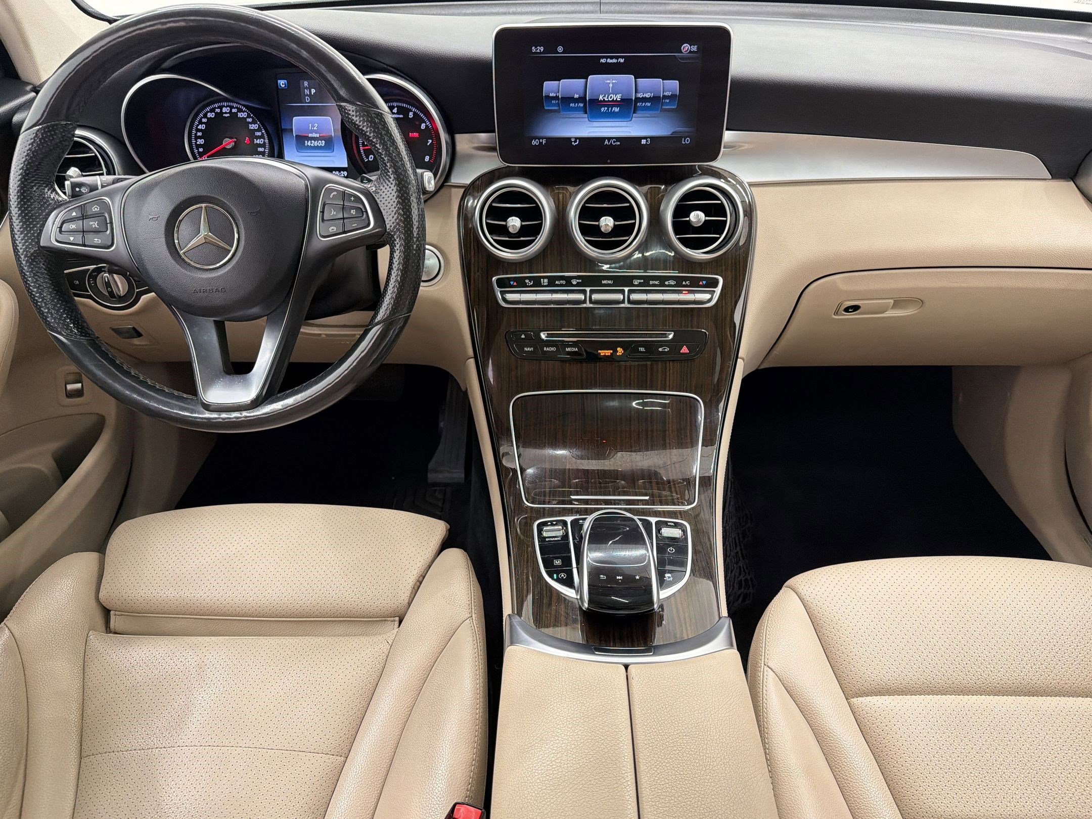 Used 2017 Mercedes-Benz GLC 300 4MATIC image 27