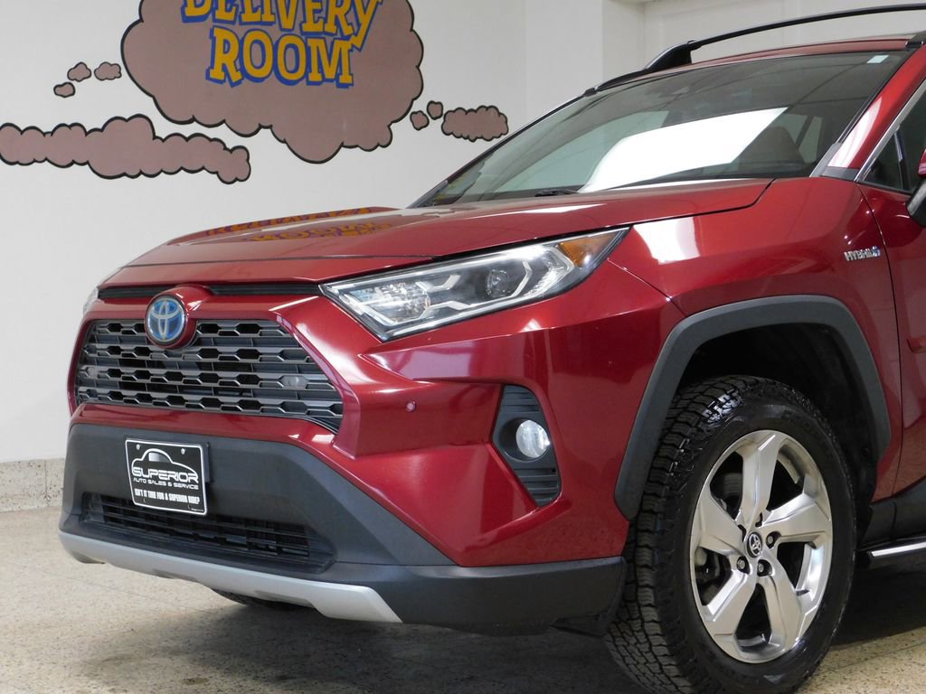 Used 2020 Toyota RAV4 Limited w/ Carpet Mat Package image 17